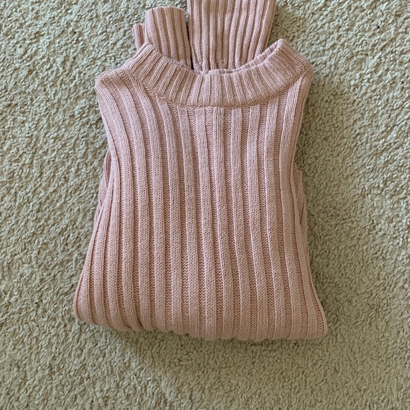 American Eagle Crop Sweater - Picture 5 of 6